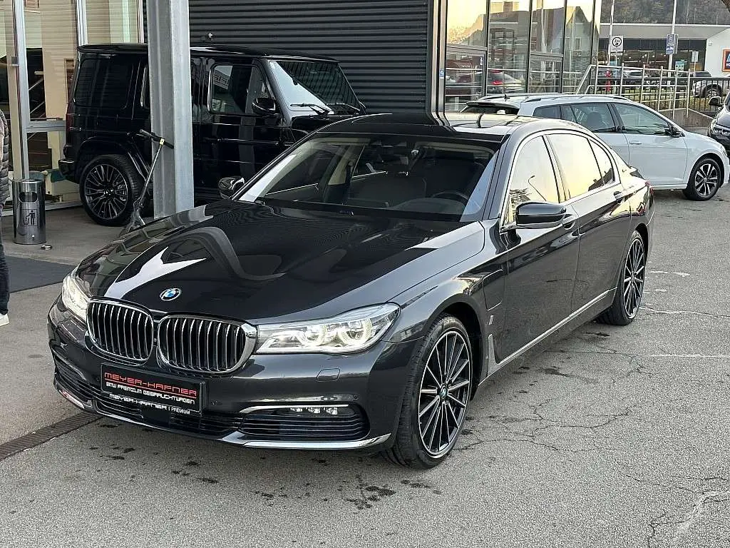 Photo 1 : Bmw Serie 7 2017 Hybride