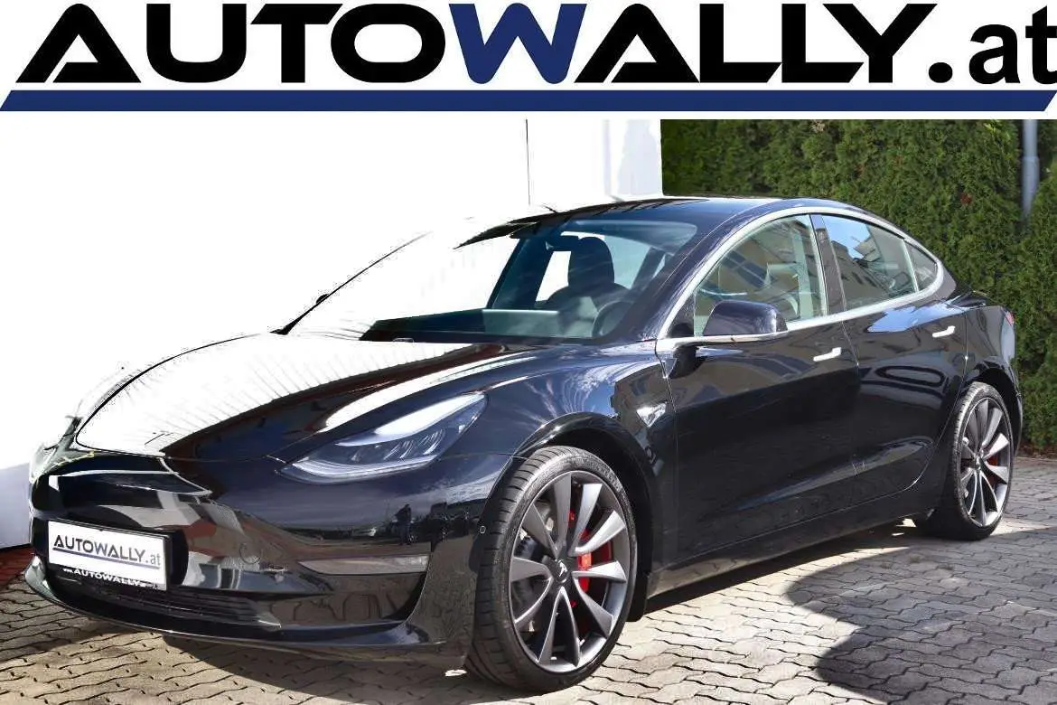 Photo 1 : Tesla Model 3 2020 Électrique