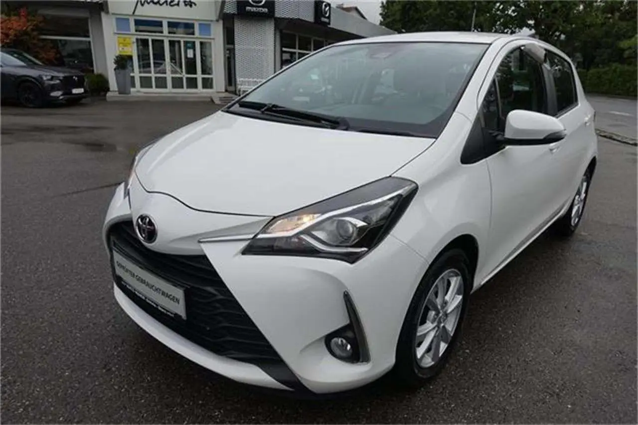 Photo 1 : Toyota Yaris 2020 Petrol