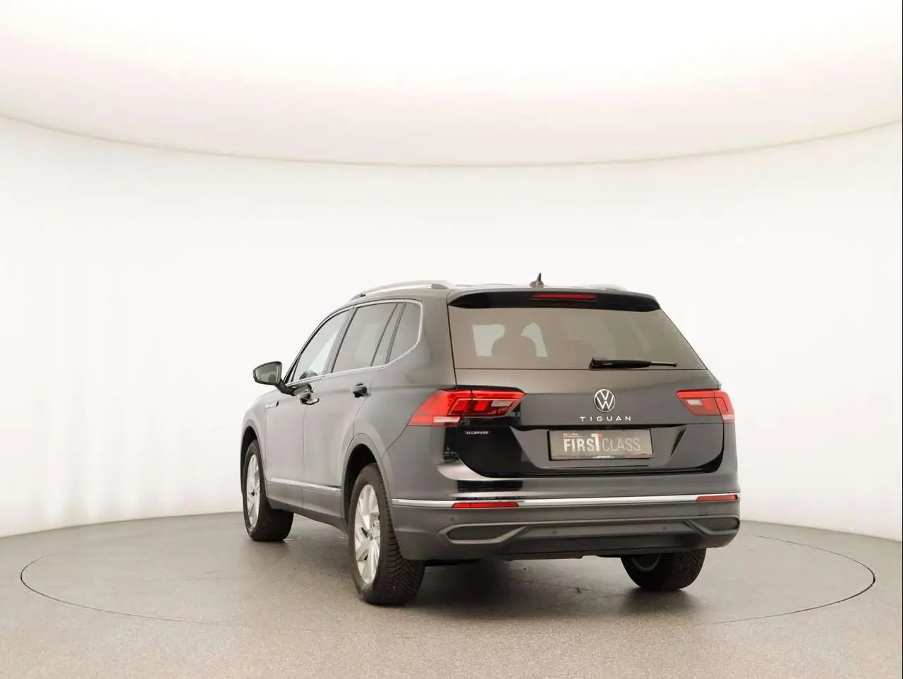 Photo 1 : Volkswagen Tiguan 2023 Diesel