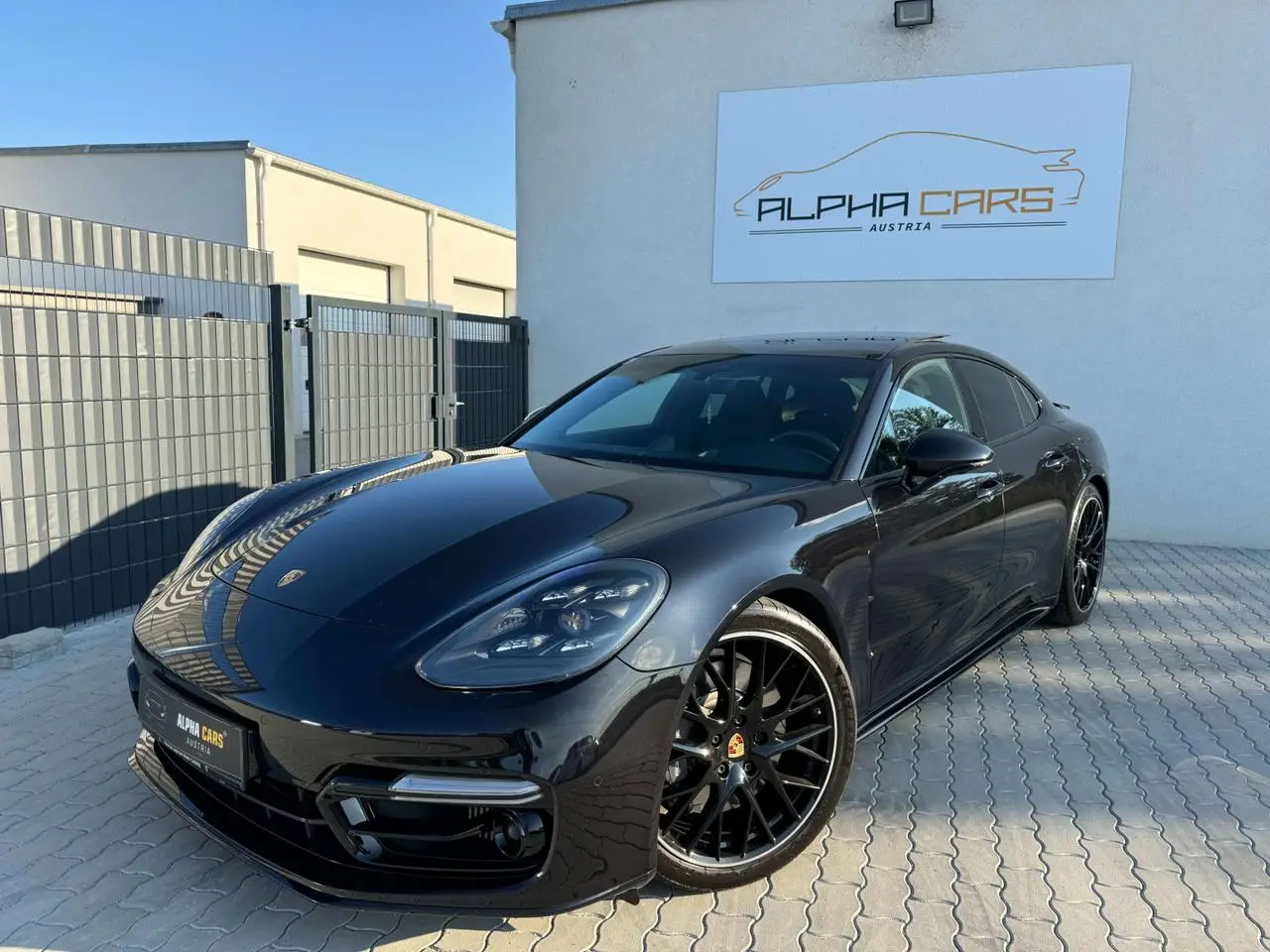 Photo 1 : Porsche Panamera 2019 Hybride