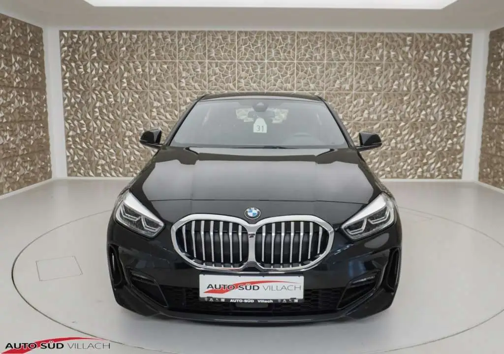 Photo 1 : Bmw Serie 1 2019 Petrol