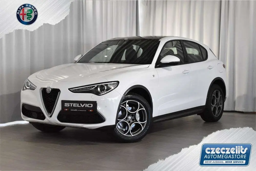 Photo 1 : Alfa Romeo Stelvio 2022 Essence