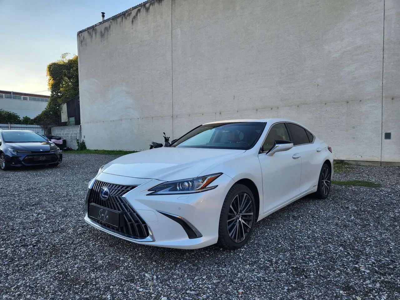 Photo 1 : Lexus Es 2022 Hybride