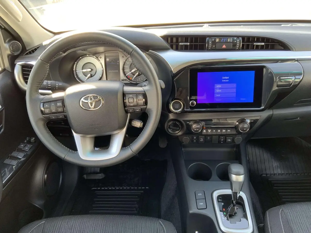 Photo 1 : Toyota Hilux 2024 Diesel