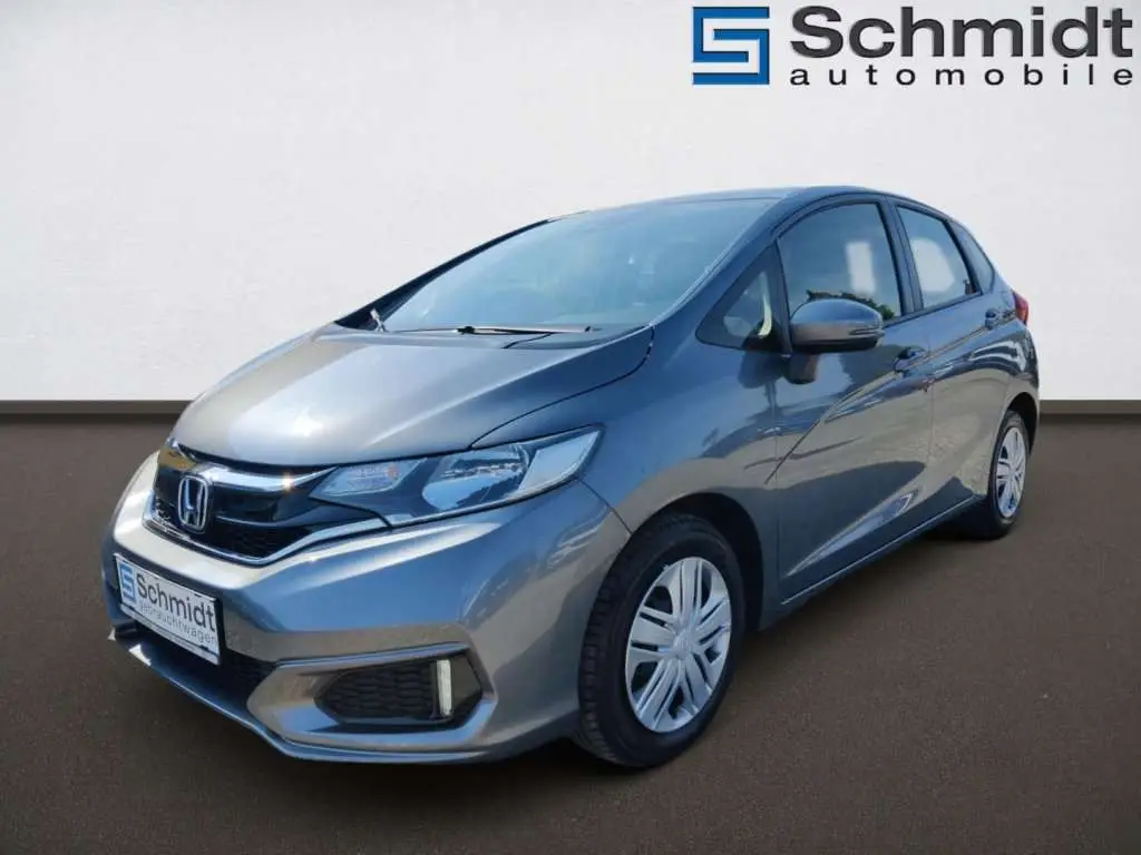 Photo 1 : Honda Jazz 2020 Petrol