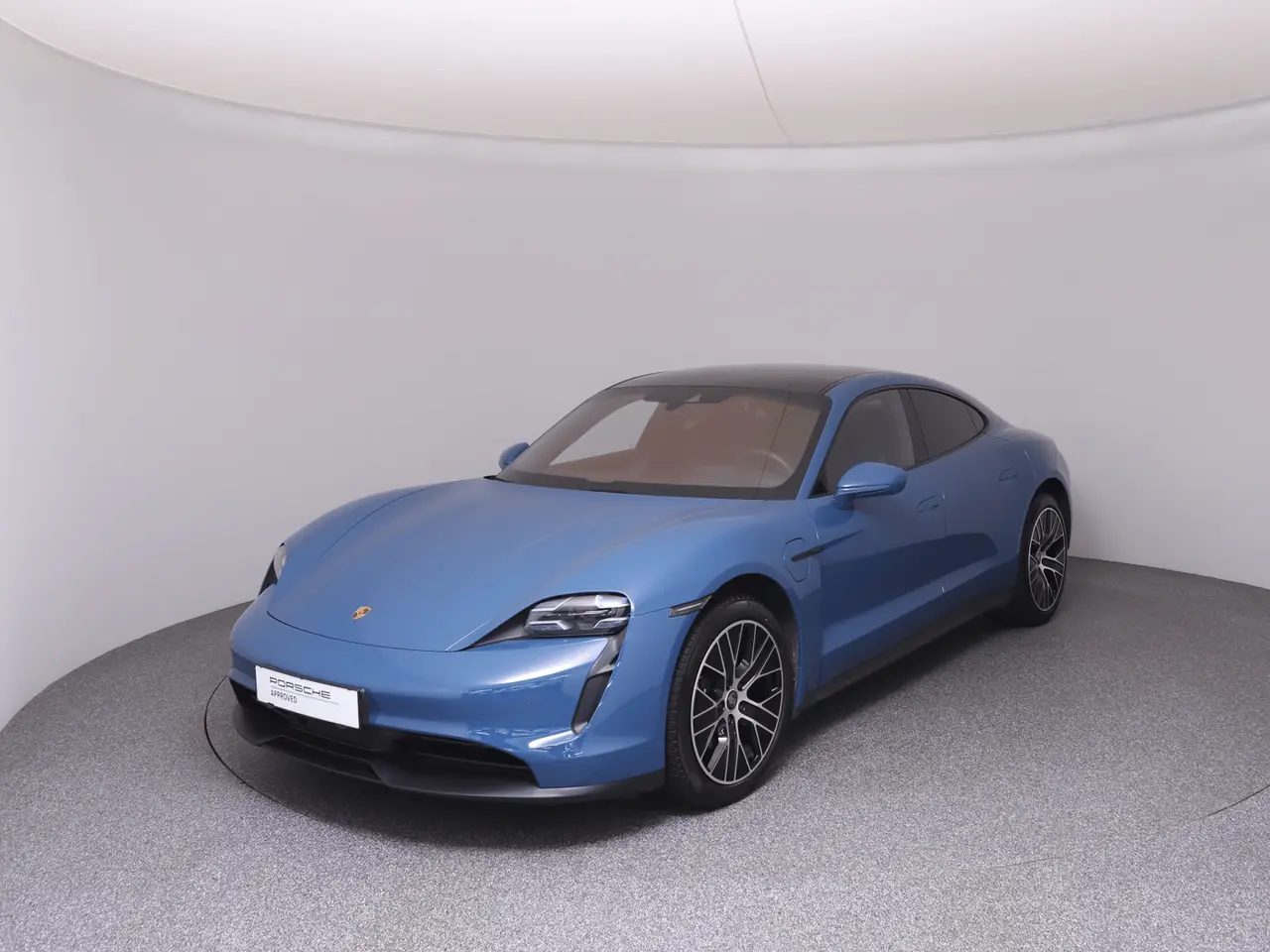 Photo 1 : Porsche Taycan 2021 Electric