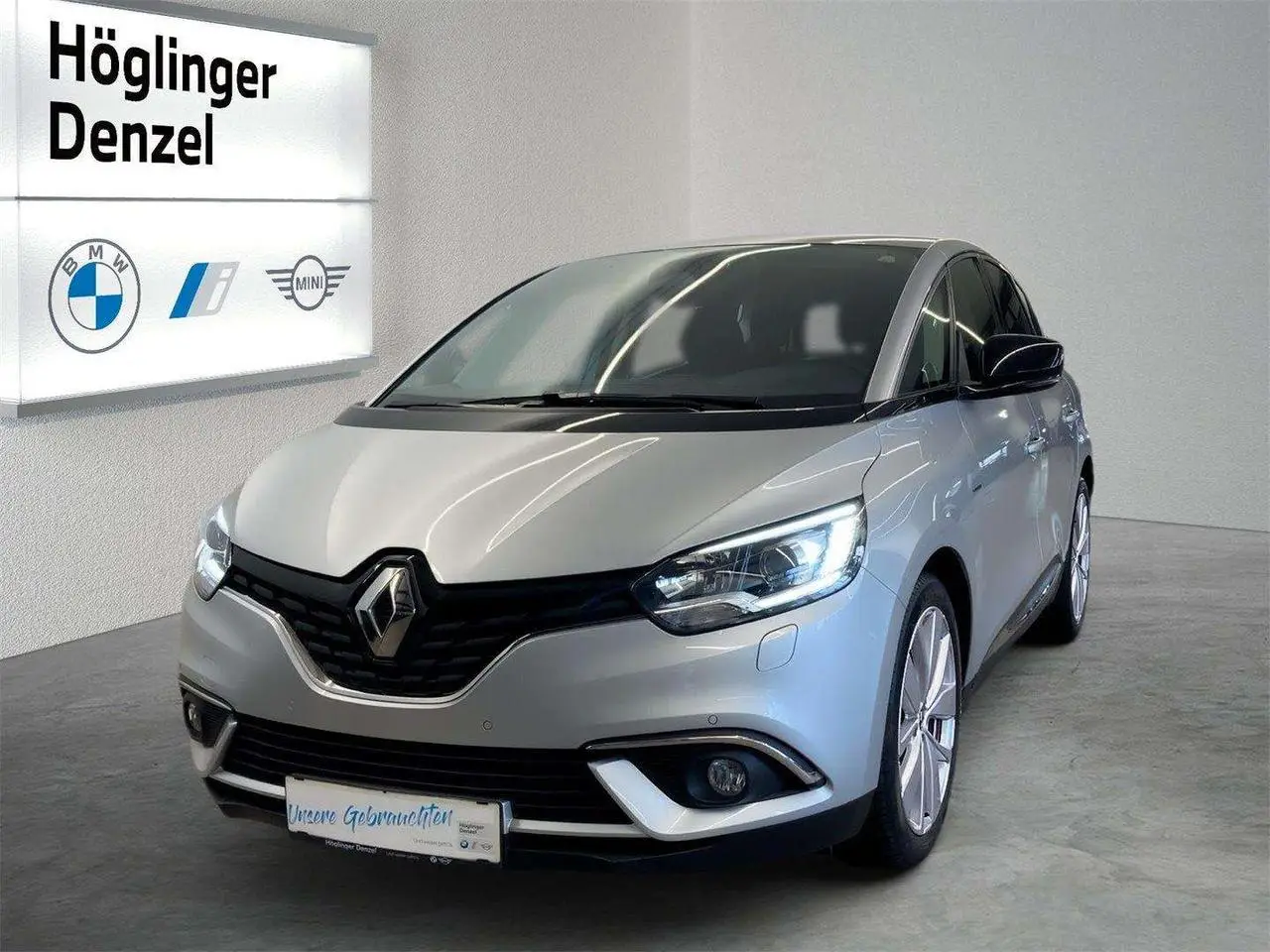 Photo 1 : Renault Scenic 2018 Essence