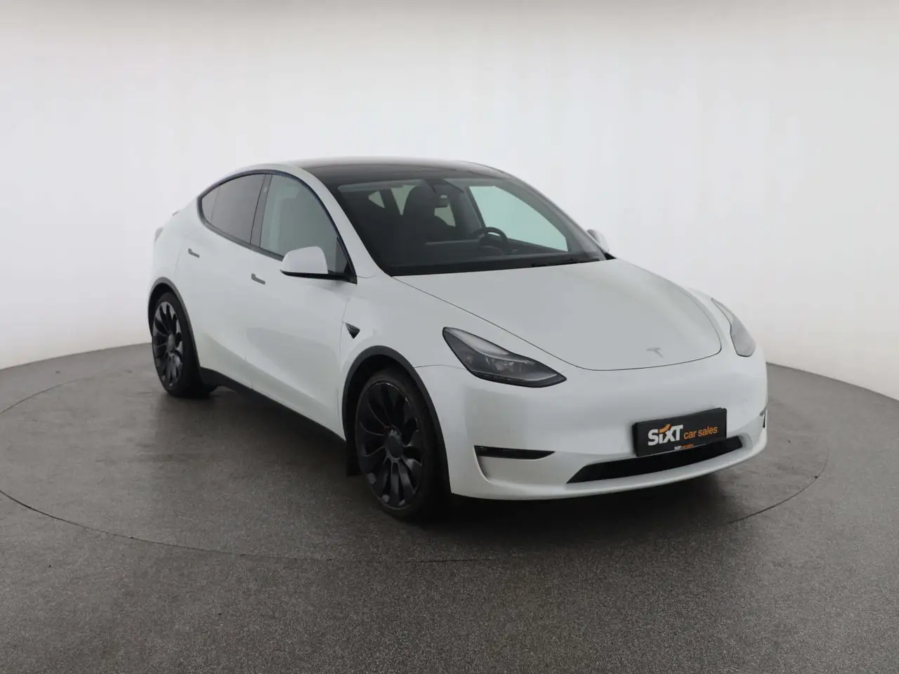 Photo 1 : Tesla Model Y 2022 Électrique