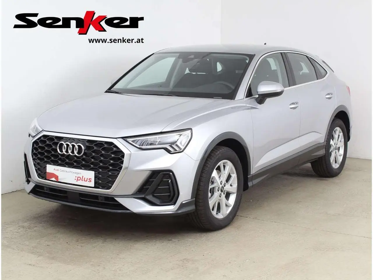 Photo 1 : Audi Q3 2024 Essence