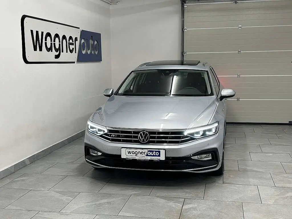 Photo 1 : Volkswagen Passat 2023 Diesel