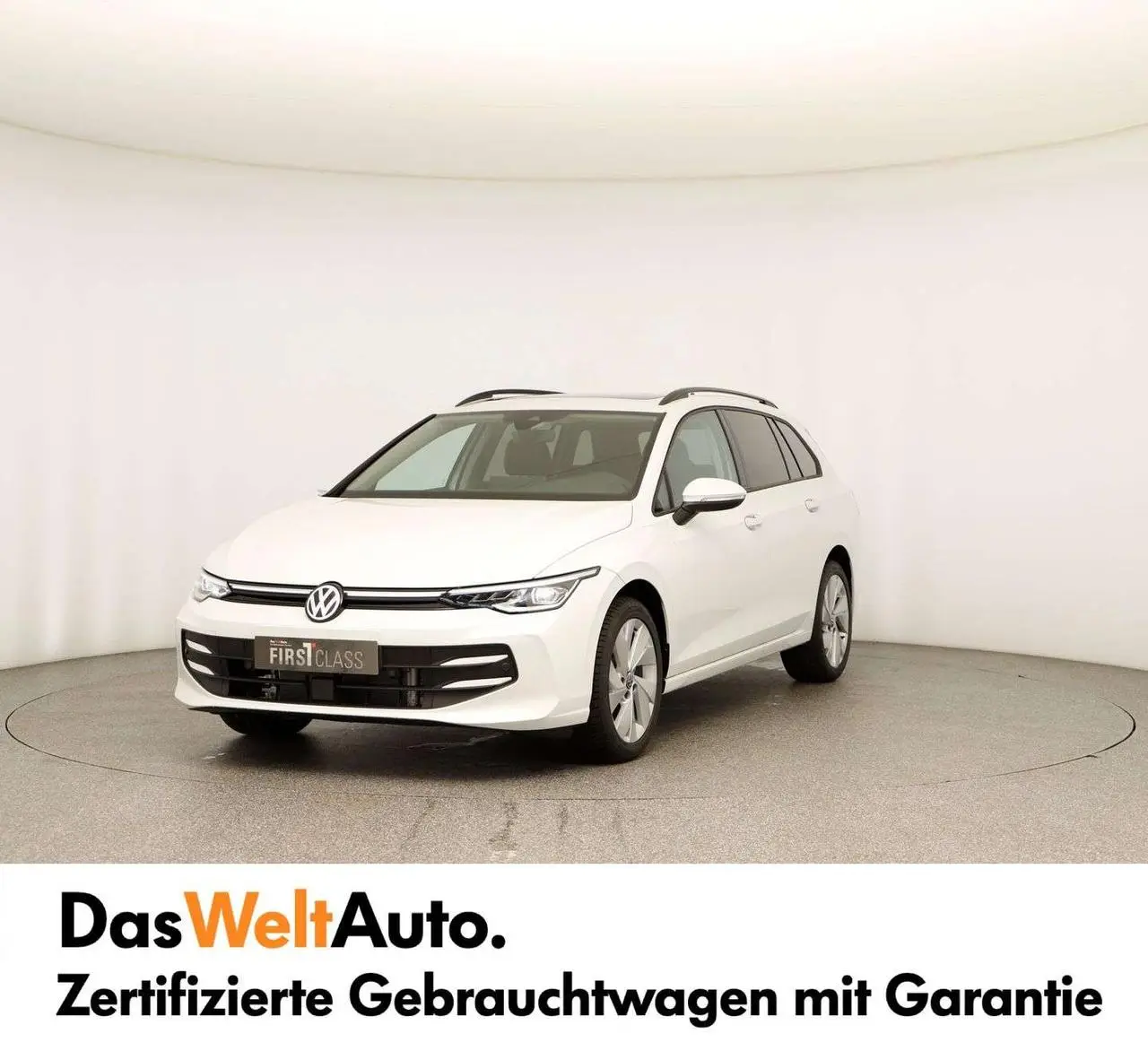 Photo 1 : Volkswagen Golf 2024 Petrol