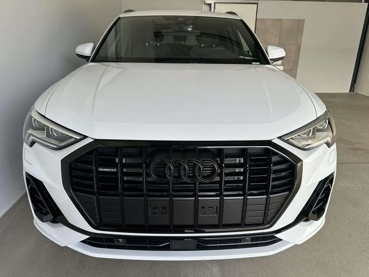 Photo 1 : Audi Q3 2024 Diesel