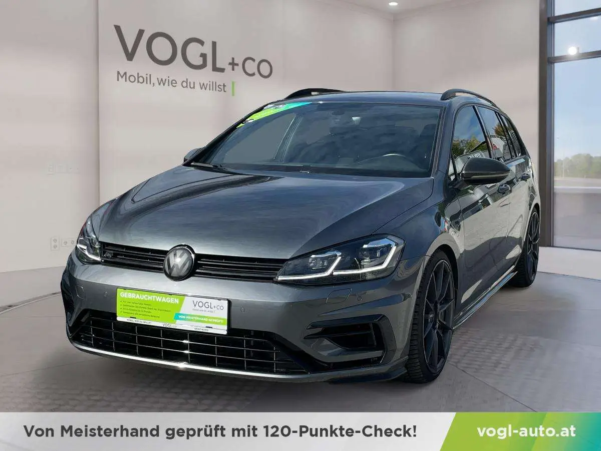 Photo 1 : Volkswagen Golf 2018 Petrol