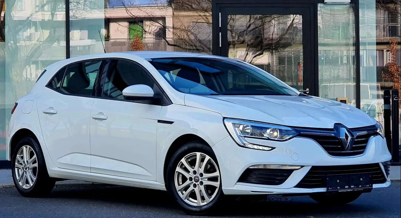 Photo 1 : Renault Megane 2021 Petrol