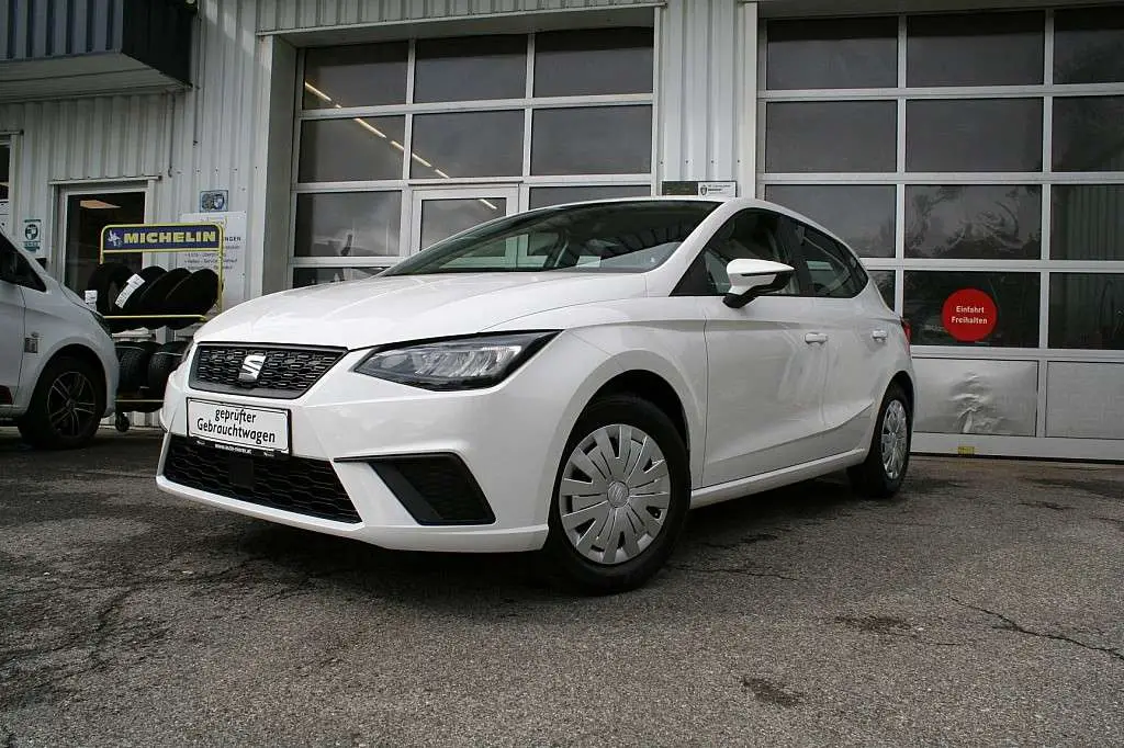 Photo 1 : Seat Ibiza 2022 Petrol