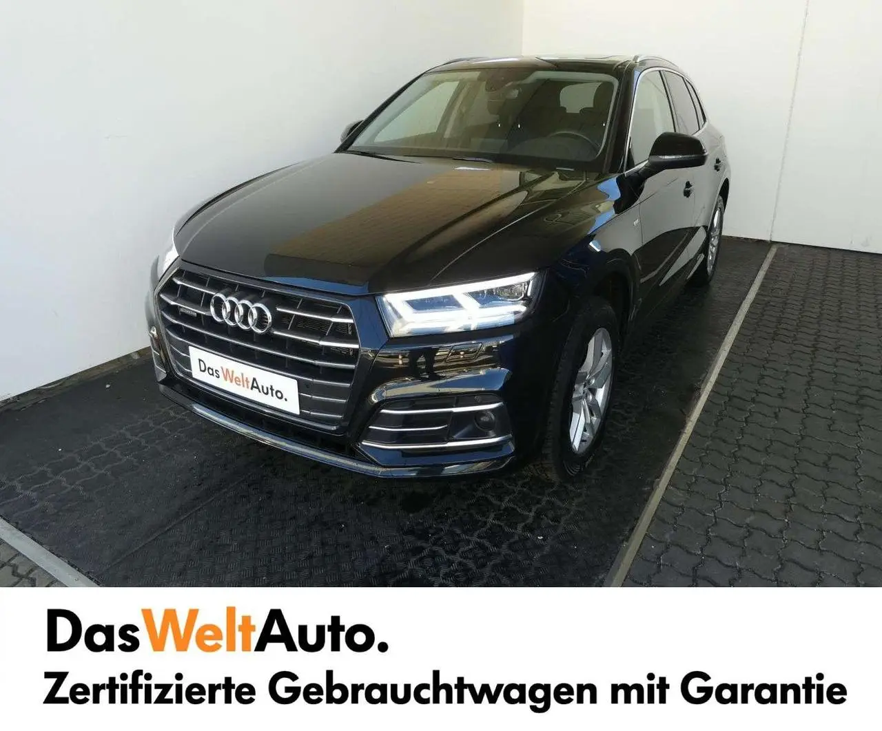 Photo 1 : Audi Q5 2020 Hybride