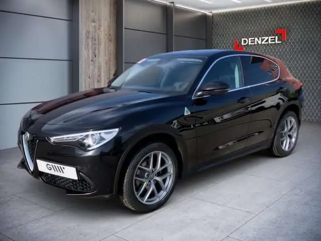 Photo 1 : Alfa Romeo Stelvio 2017 Petrol