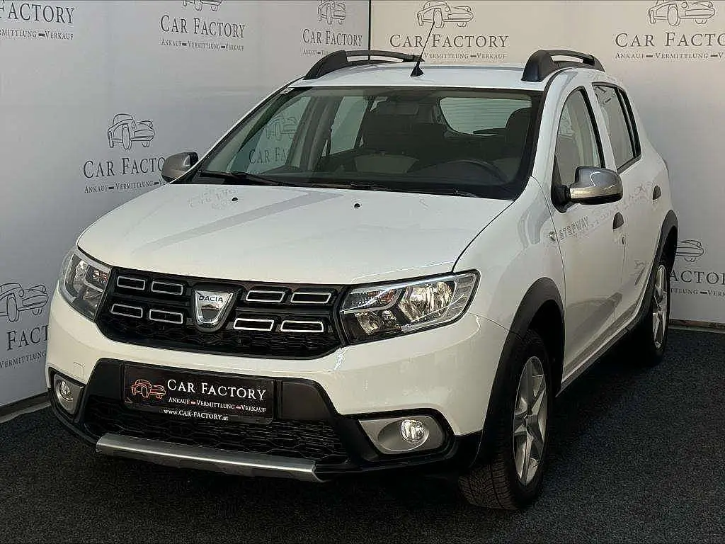 Photo 1 : Dacia Sandero 2017 Petrol