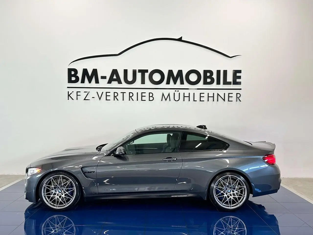 Photo 1 : Bmw M4 2016 Petrol