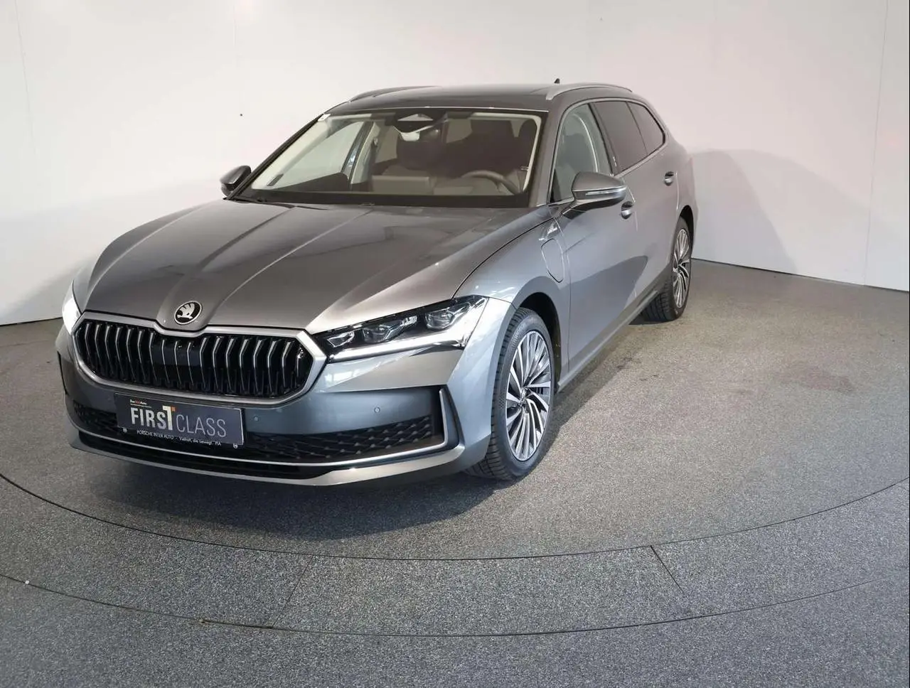 Photo 1 : Skoda Superb 2024 Hybrid