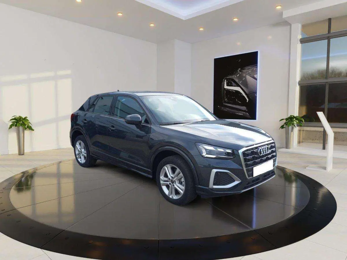 Photo 1 : Audi Q2 2022 Diesel