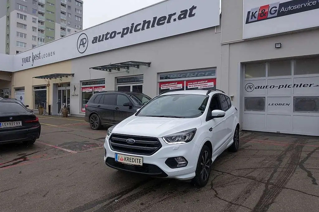 Photo 1 : Ford Kuga 2018 Petrol