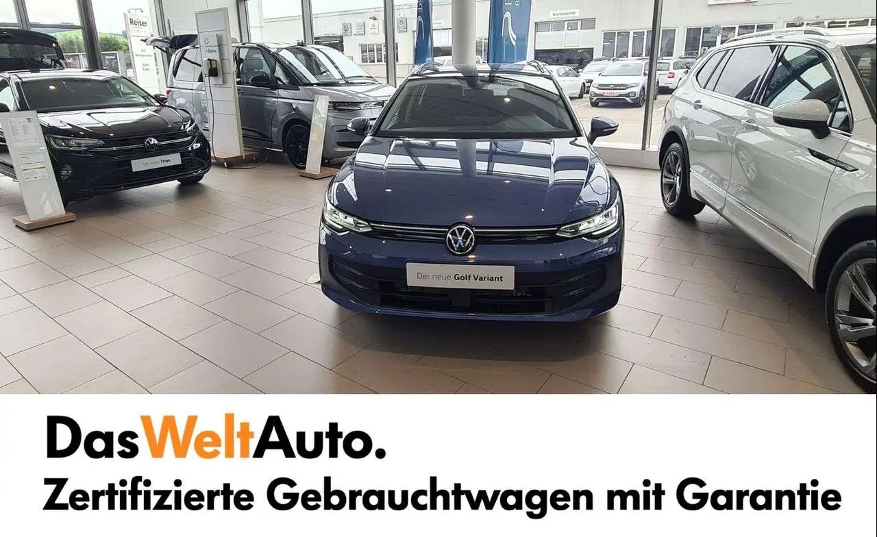 Photo 1 : Volkswagen Golf 2024 Petrol