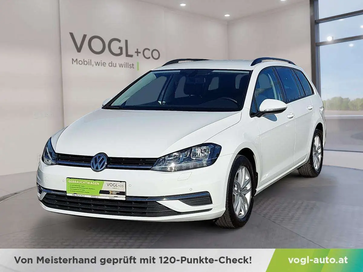 Photo 1 : Volkswagen Golf 2019 Petrol