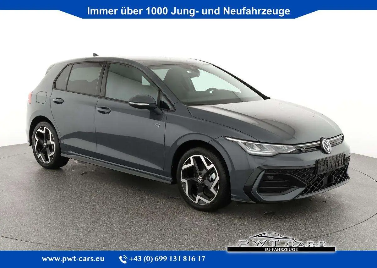 Photo 1 : Volkswagen Golf 2024 Essence