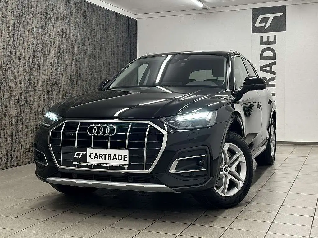 Photo 1 : Audi Q5 2021 Hybrid