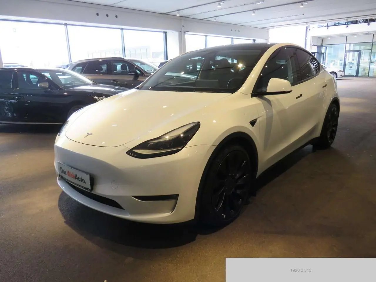 Photo 1 : Tesla Model Y 2022 Electric