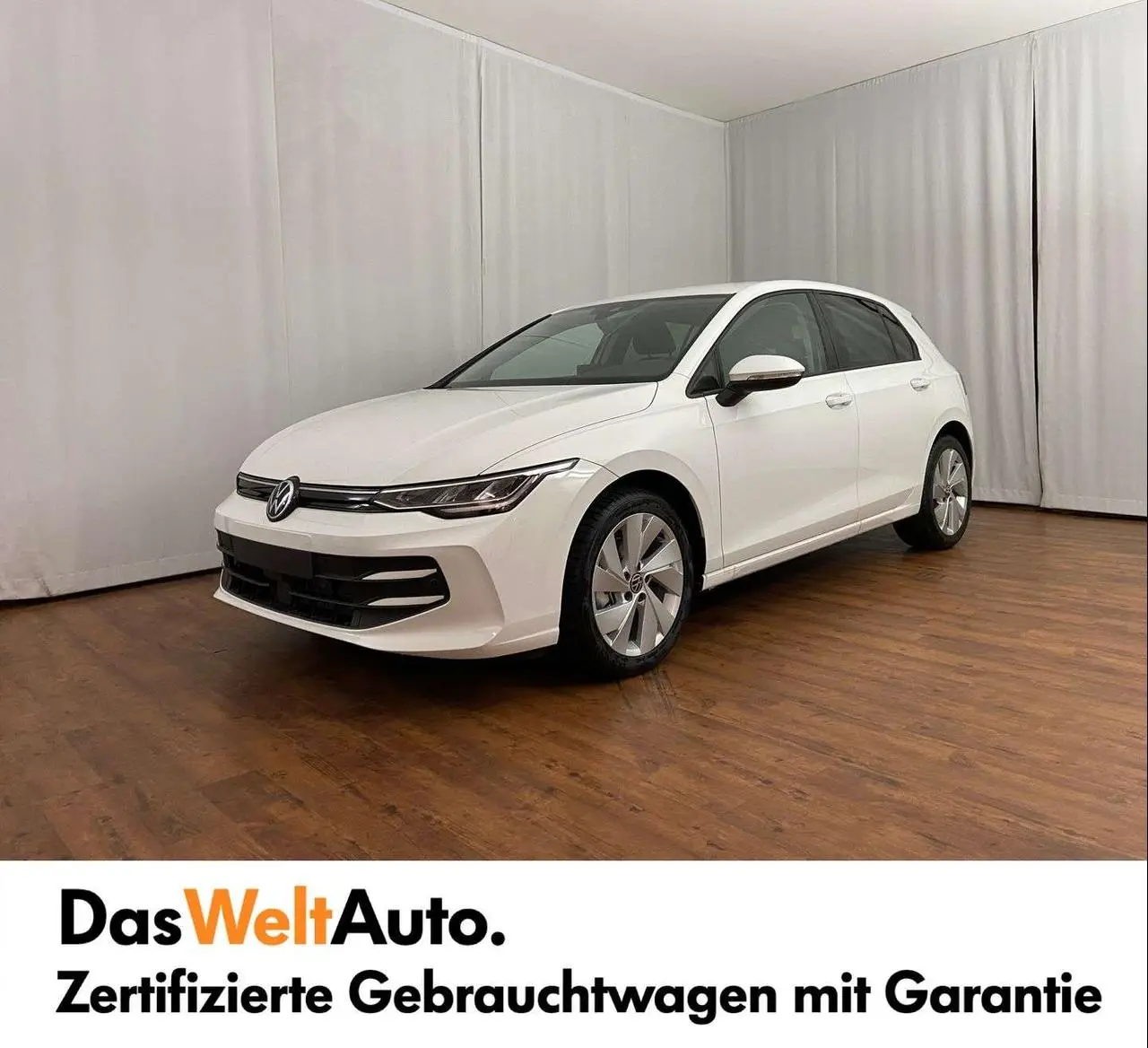 Photo 1 : Volkswagen Golf 2024 Petrol