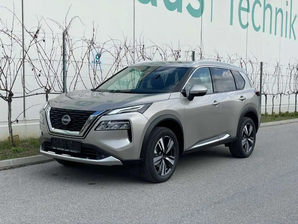 Photo 1 : Nissan X-trail 2024 Essence