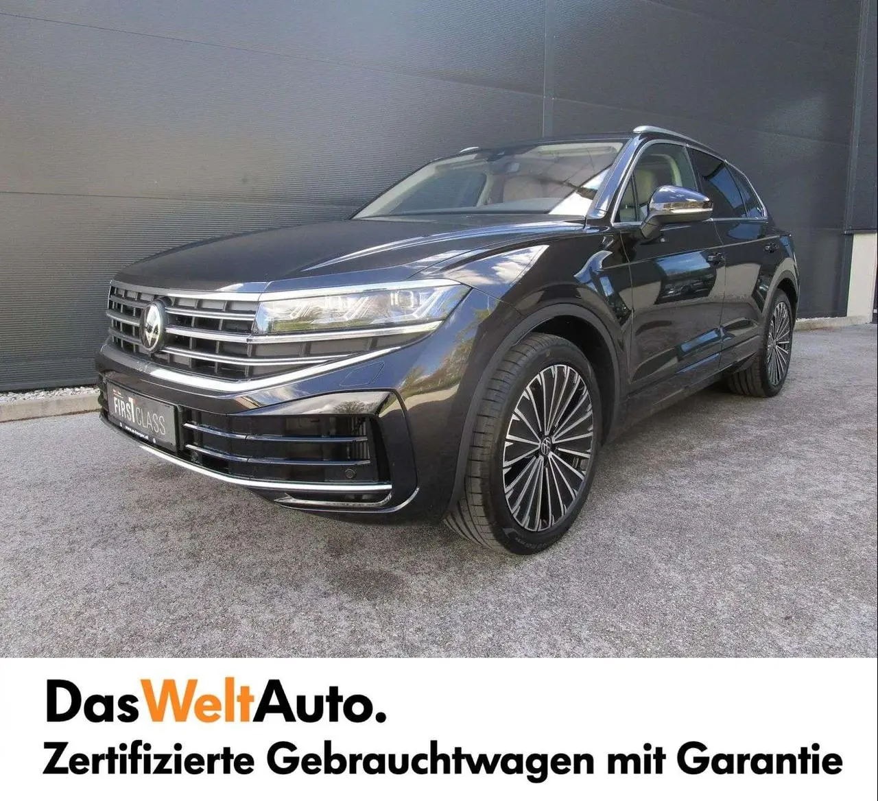 Photo 1 : Volkswagen Touareg 2024 Hybrid