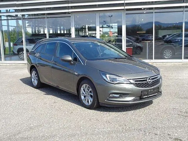 Photo 1 : Opel Astra 2018 Essence