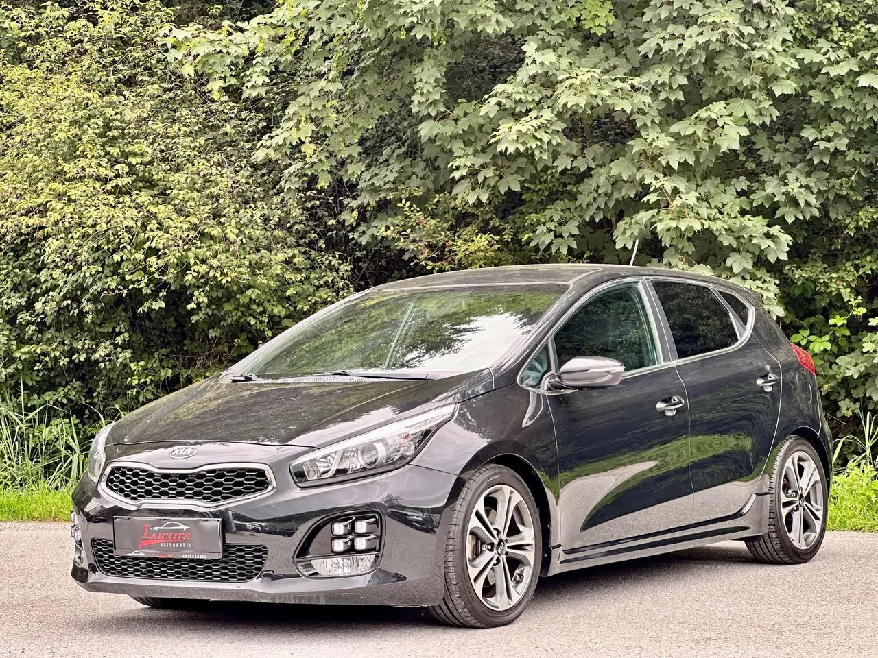 Photo 1 : Kia Ceed 2015 Petrol