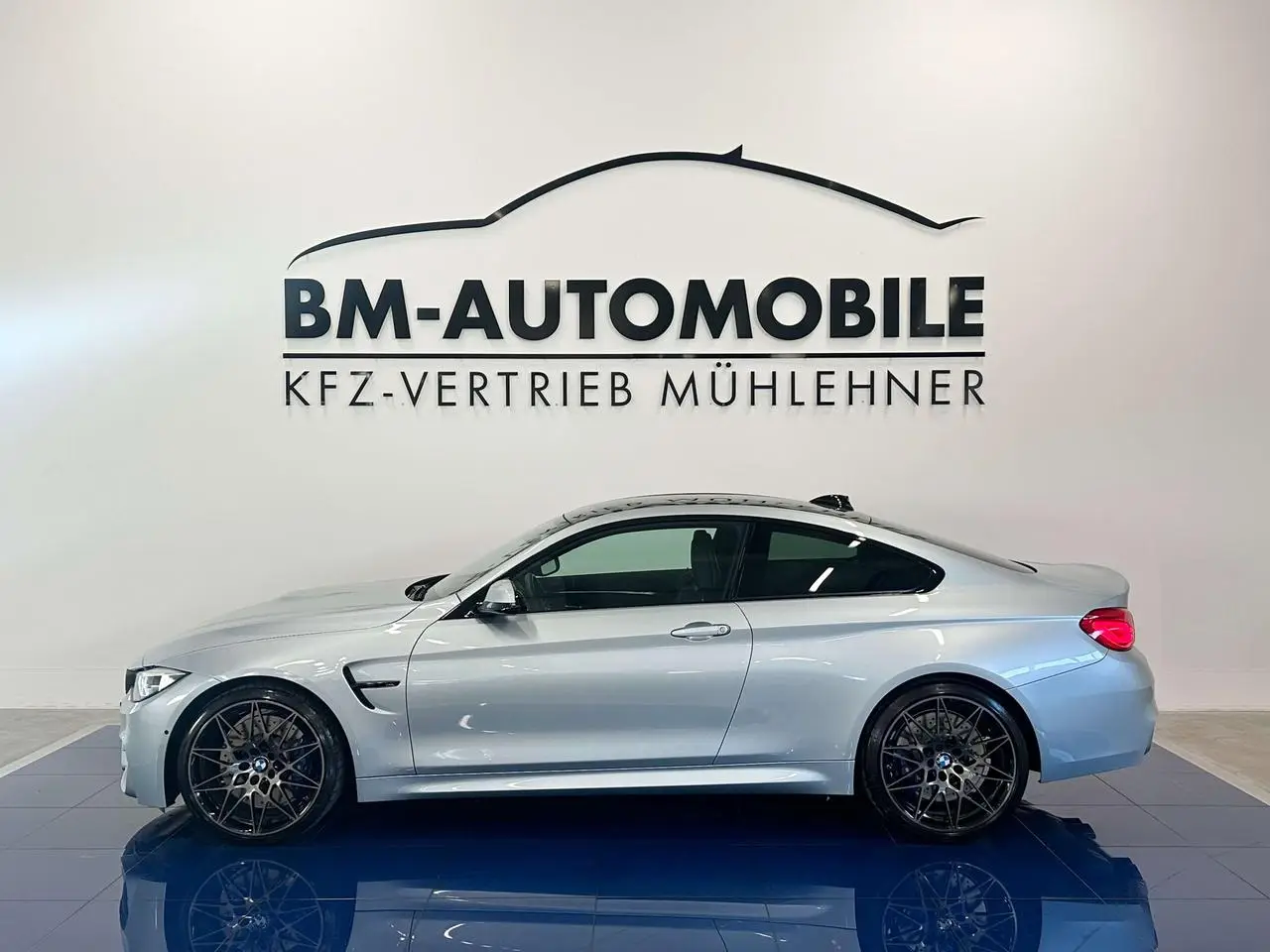 Photo 1 : Bmw M4 2018 Petrol