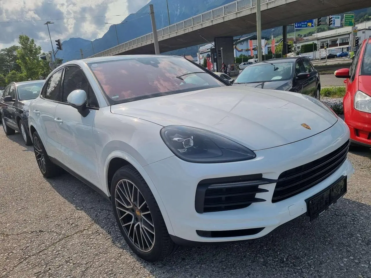 Photo 1 : Porsche Cayenne 2019 Petrol