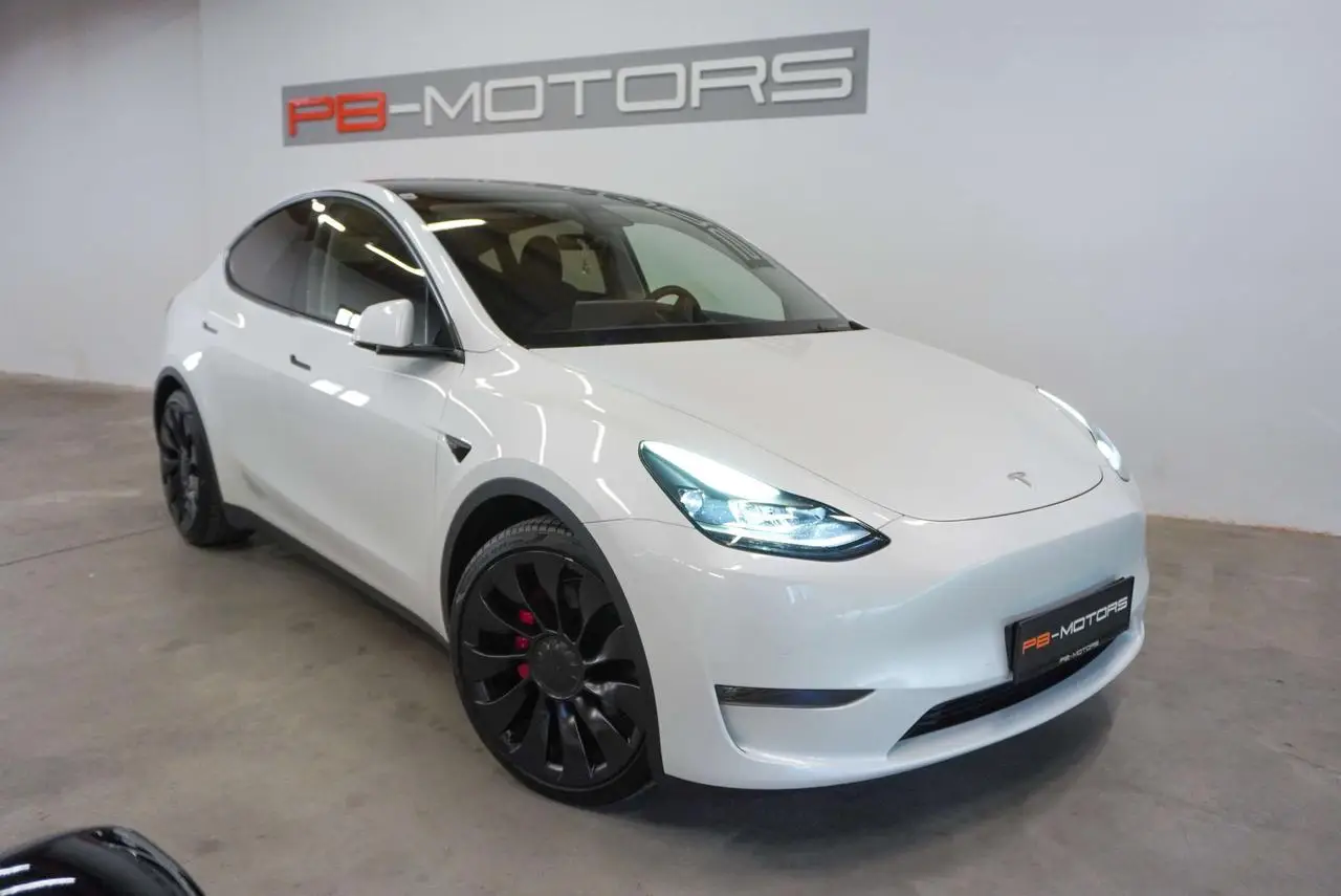 Photo 1 : Tesla Model Y 2022 Électrique