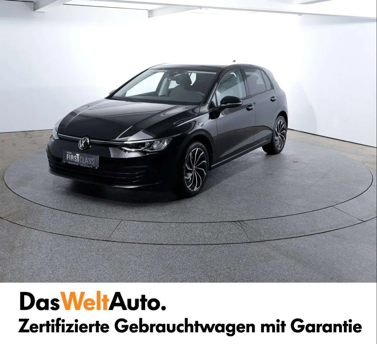 Photo 1 : Volkswagen Golf 2024 Petrol