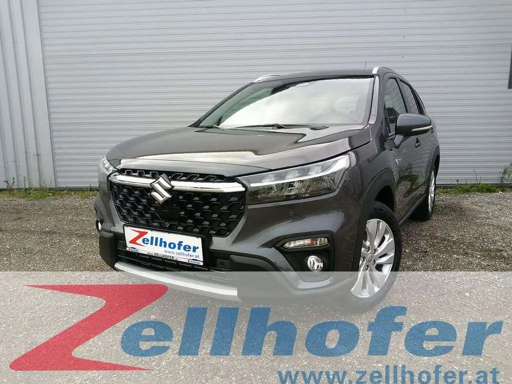 Photo 1 : Suzuki S-cross 2024 Essence