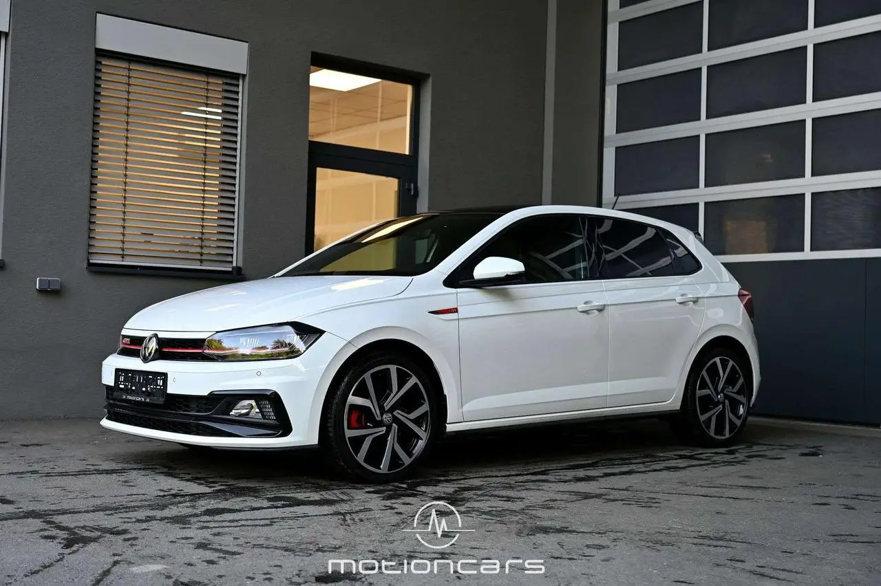 Photo 1 : Volkswagen Polo 2019 Essence