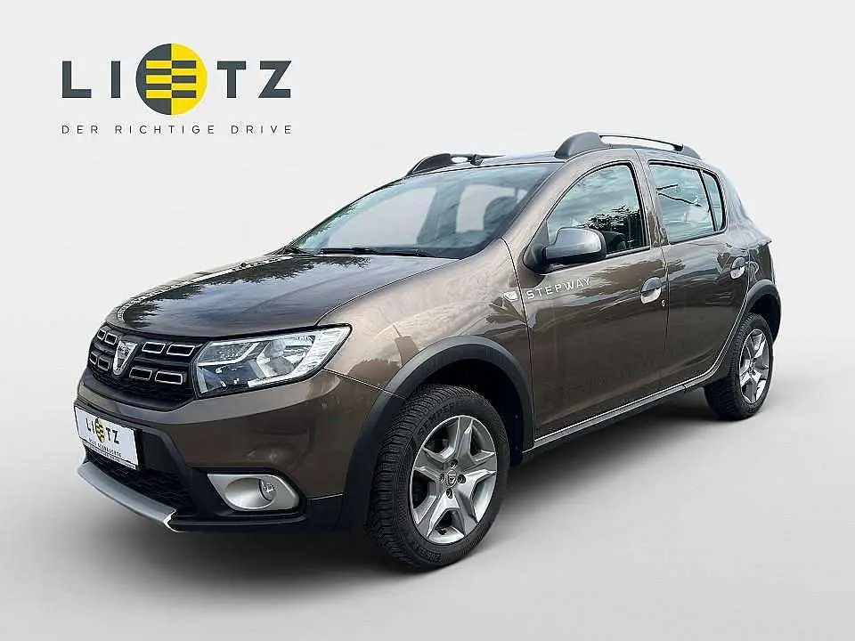 Photo 1 : Dacia Sandero 2017 Petrol