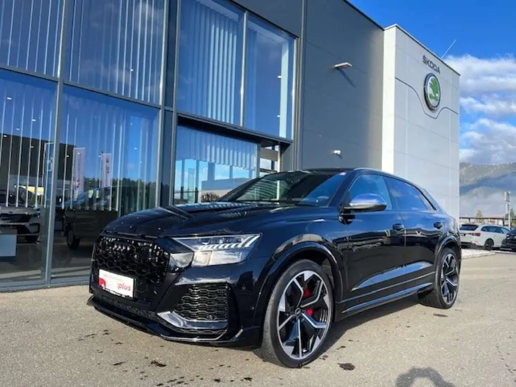 Photo 1 : Audi Q8 2021 Petrol