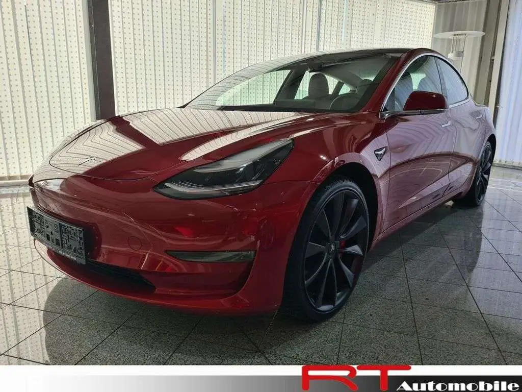 Photo 1 : Tesla Model 3 2020 Électrique