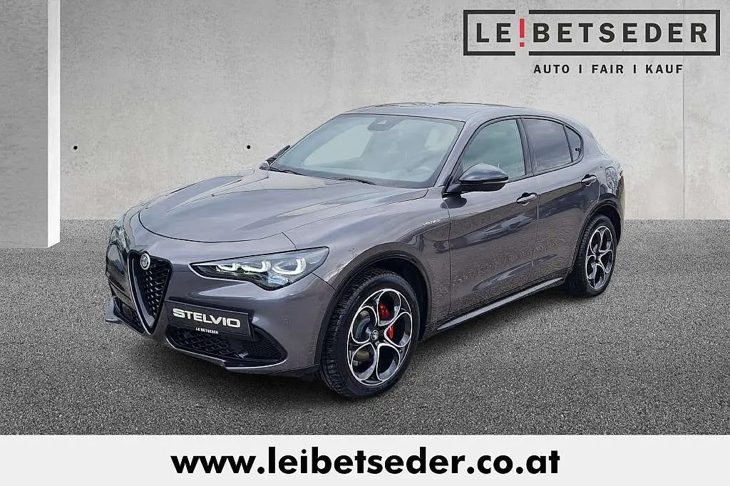 Photo 1 : Alfa Romeo Stelvio 2024 Essence