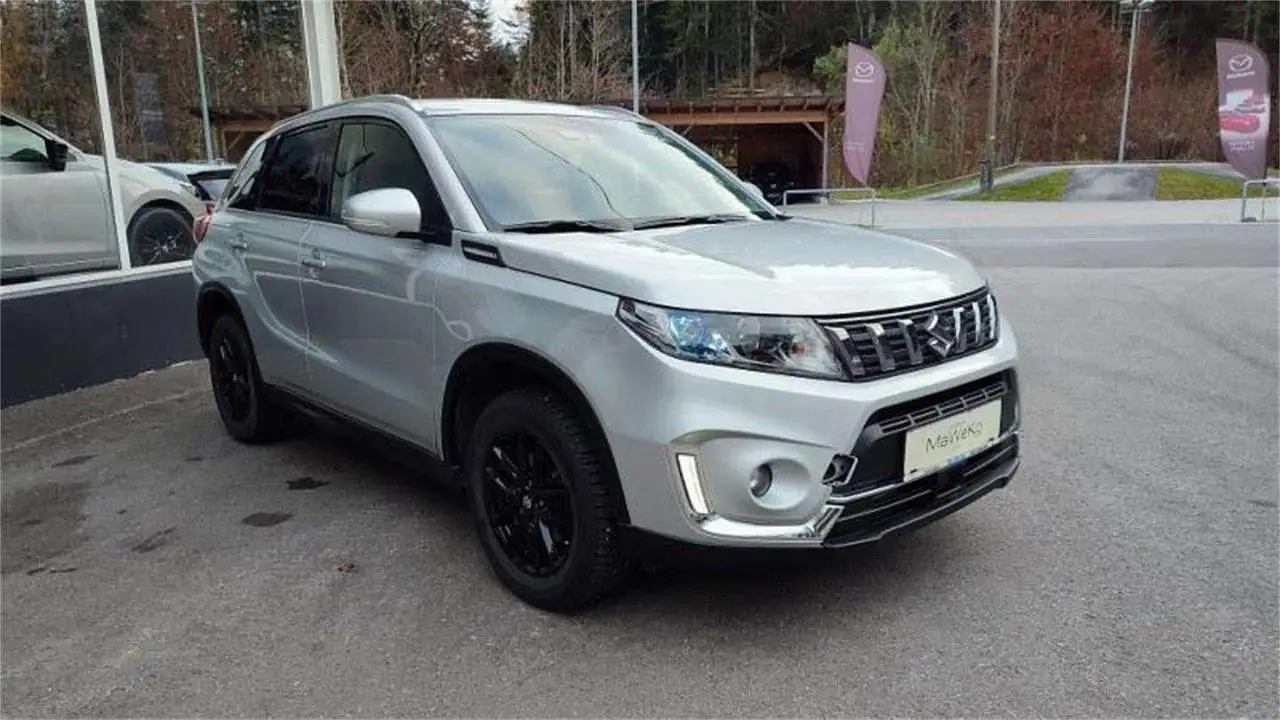 Photo 1 : Suzuki Vitara 2019 Petrol