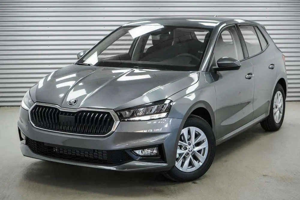 Photo 1 : Skoda Fabia 2024 Petrol