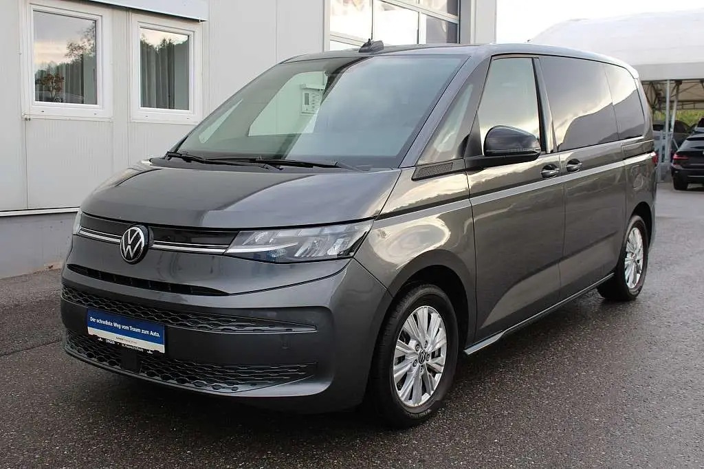 Photo 1 : Volkswagen T7 2022 Hybrid